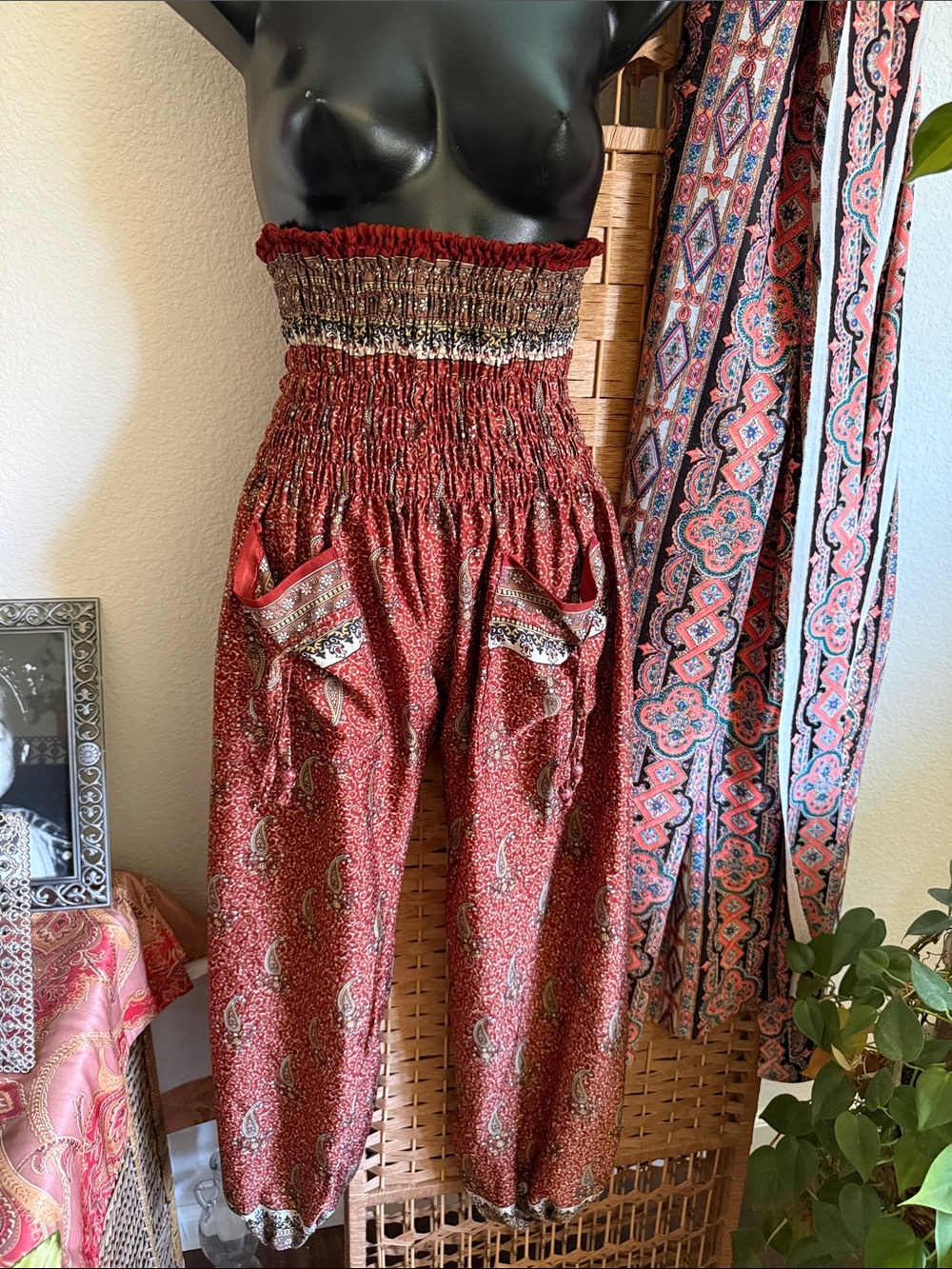Super cute BoHo, gypsy high waisted pants